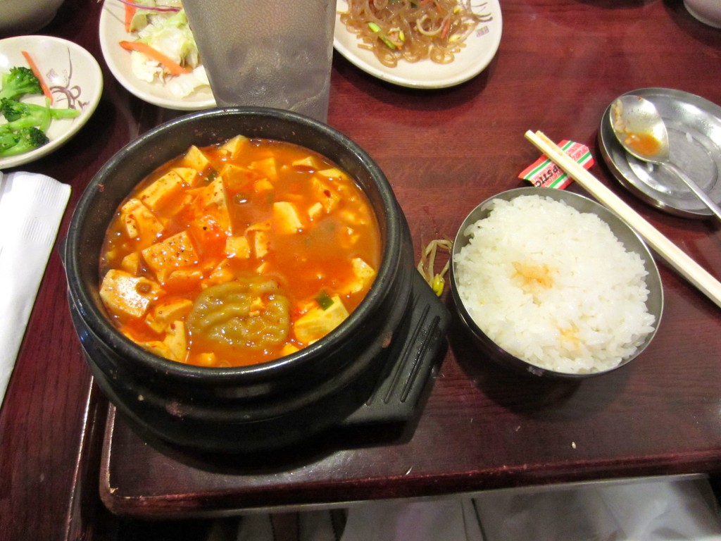 Tofu dumpling soup